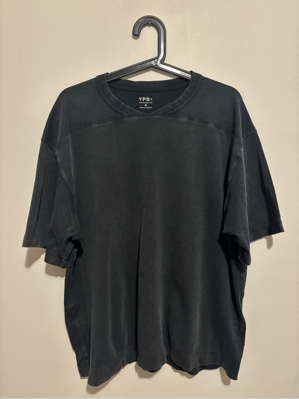 Abercrombie & Fitch Black Short Sleeve Crew Tee